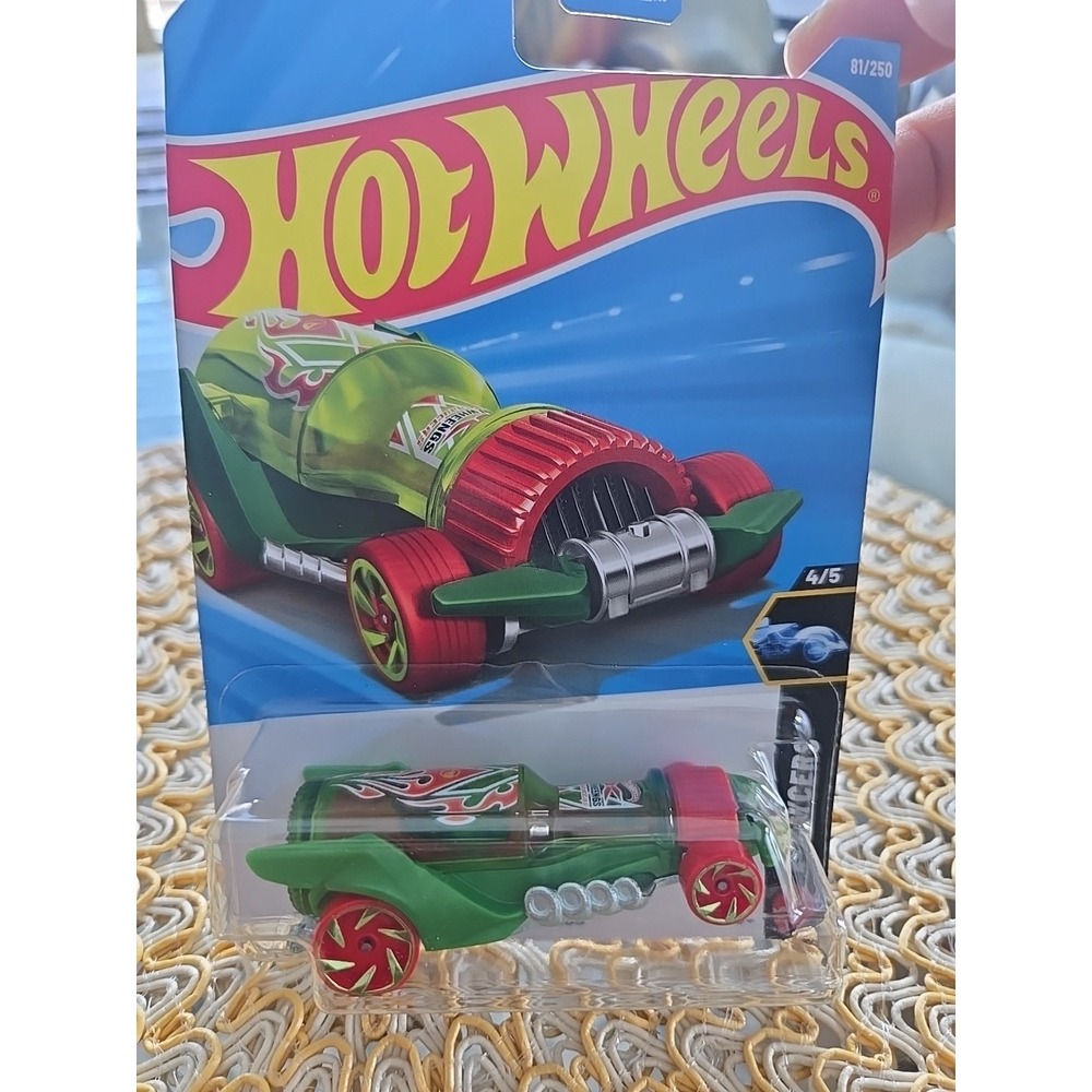 Hot Wheels Wheengs Treasure Hunt-X-Raycers #81/250